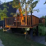 Casa de Férias New! Glamping House With New Hot Tub And Sauna- Hisa Oddiha Updated December 2025