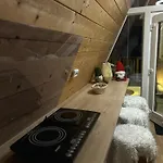 Casa de Férias New! Glamping House With New Hot Tub And Sauna- Hisa Oddiha Updated December 2025 *