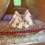 Casa de Férias New! Glamping House With New Hot Tub And Sauna- Hisa Oddiha Updated December 2025 *