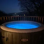 New! Glamping House With New Hot Tub And Sauna- Hisa Oddiha Updated December 2025 Casa de Férias