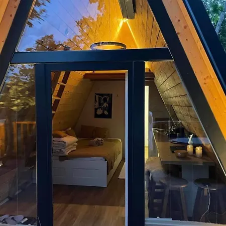 Hébergement de vacances Glamping House With Terrace And Sauna- No Hot Tub- Hisa Oddiha *