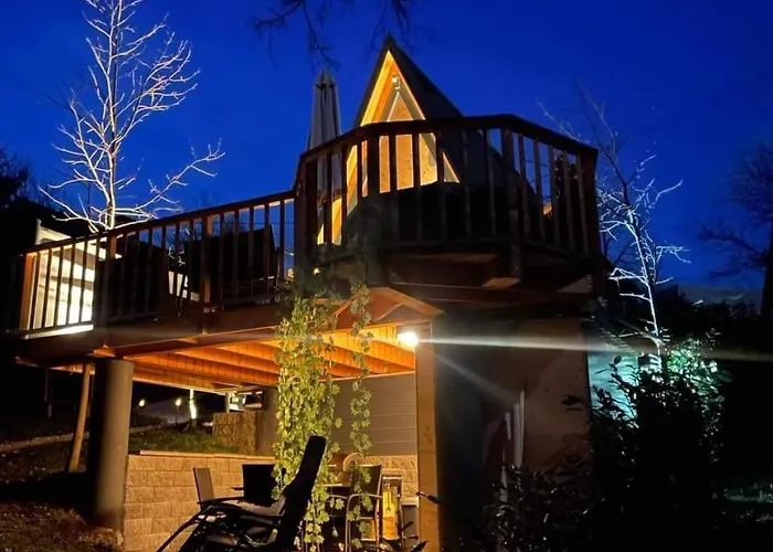 Casa vacanze New! Glamping House With New Hot Tub And Sauna- Hisa Oddiha Updated December 2025 *