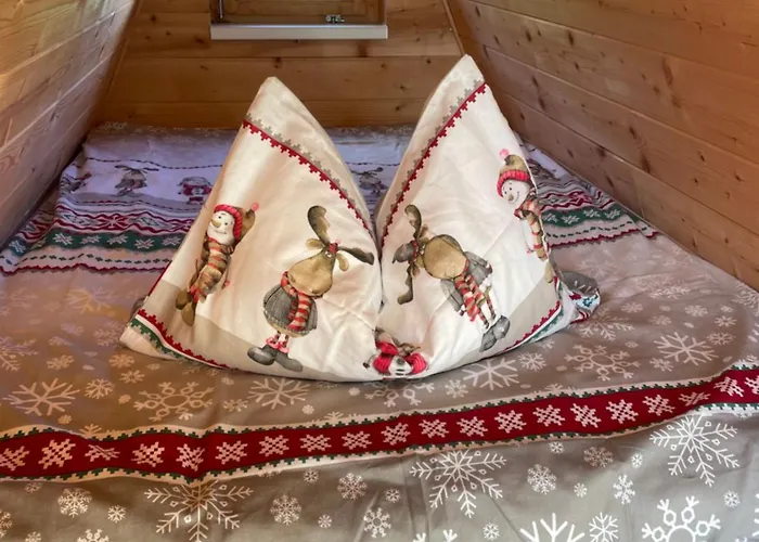 Casa vacanze New! Glamping House With New Hot Tub And Sauna- Hisa Oddiha Updated December 2025 *